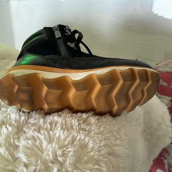 Blondo black leather ankle high boots amazing shoes great for change of seasons - Picture 8 of 8